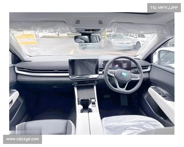 全新速腾L亮相:更大空间、更智能内饰,这才是未来轿车